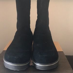 Sorel short winter boots